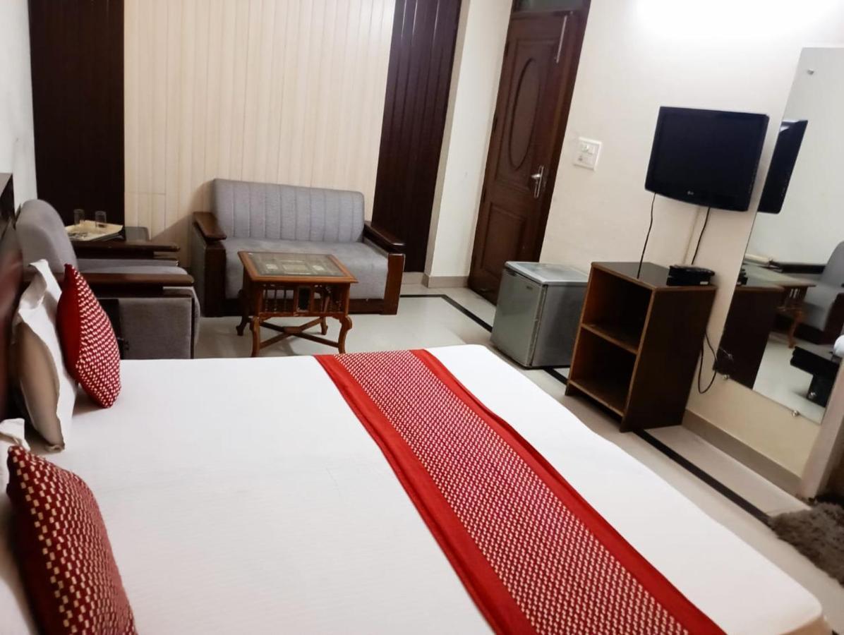 Hotel Home Stay Dwarka Dillí Exteriér fotografie